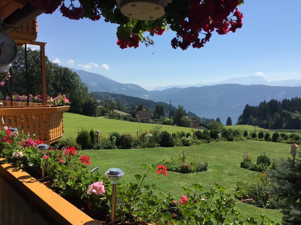 Landhaus Seeblick Millstatt Bagian luar foto