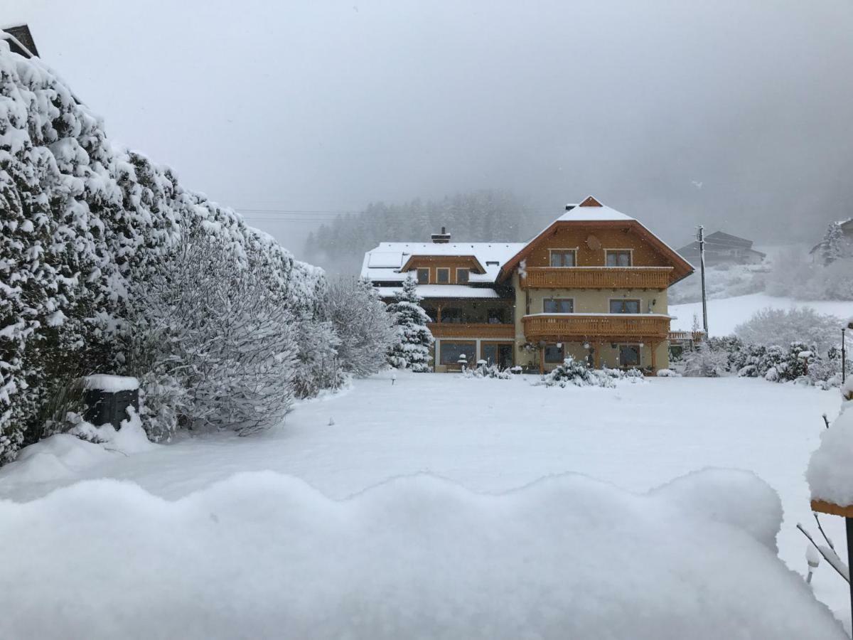 Landhaus Seeblick Millstatt Bagian luar foto